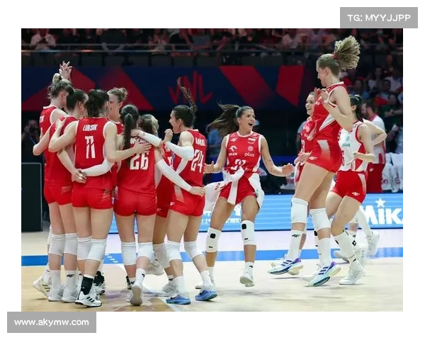 波兰女排力压中国队以3-1胜出 欧洲力量型打法全面压制亚洲快速攻防 波兰女排力压中国队以3-1胜出 欧洲力量型打法全面压制亚洲快速攻防